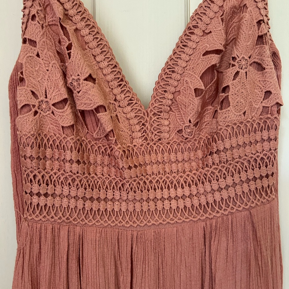 2bella Lace Trimmed Sleeveless Dress in Rose